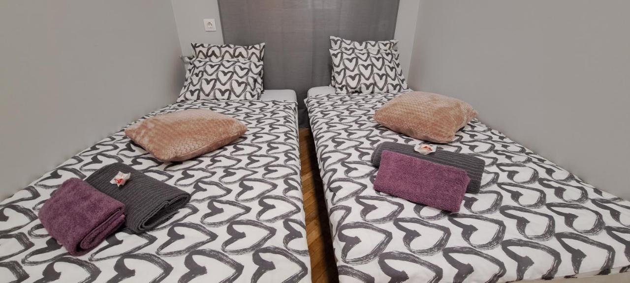 בודפשט 6-Pack Apartment In The Party District מראה חיצוני תמונה